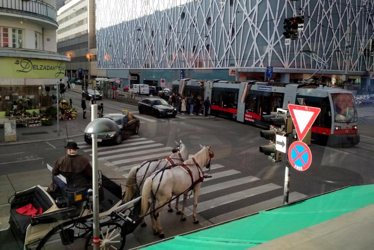 Center ! 3 Stops Away From The Center Of Vienna! Bagian luar foto