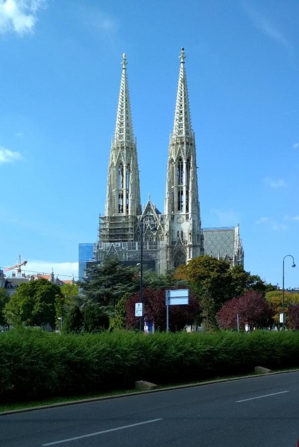 Center ! 3 Stops Away From The Center Of Vienna! Bagian luar foto