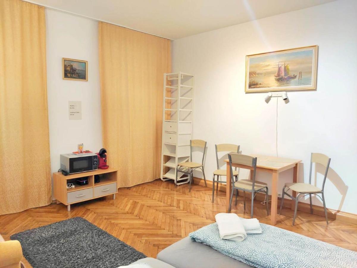 Center ! 3 Stops Away From The Center Of Vienna! Bagian luar foto